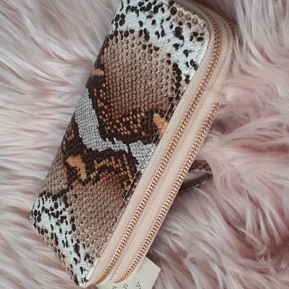 Brand New A NEW DAY Snakeskin DOUBLE WALLET - Picture 2 of 4